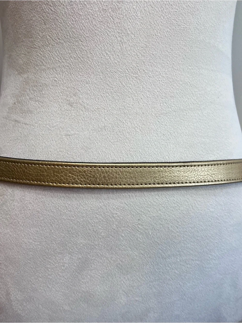 Ann Taylor Metallic Gold Statement Belt Size L Fixed 35” Chain Link Hardware
